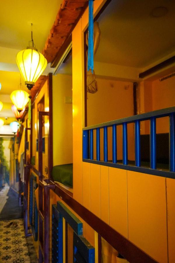 Grandma Lu'S Saigon Bui Vien Hostel Ho Chi Minh-stad Buitenkant foto